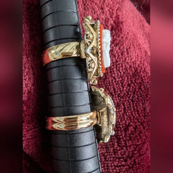 Costume Adjustable Cameo Rings - Picture 2 of 3